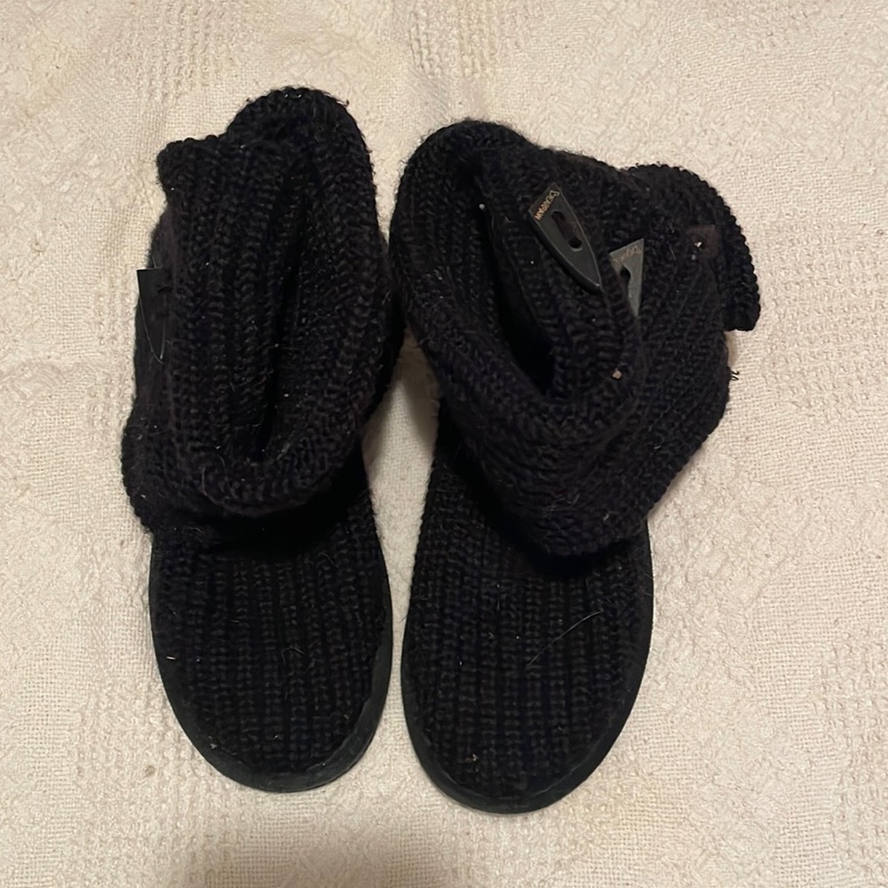 Knit boots